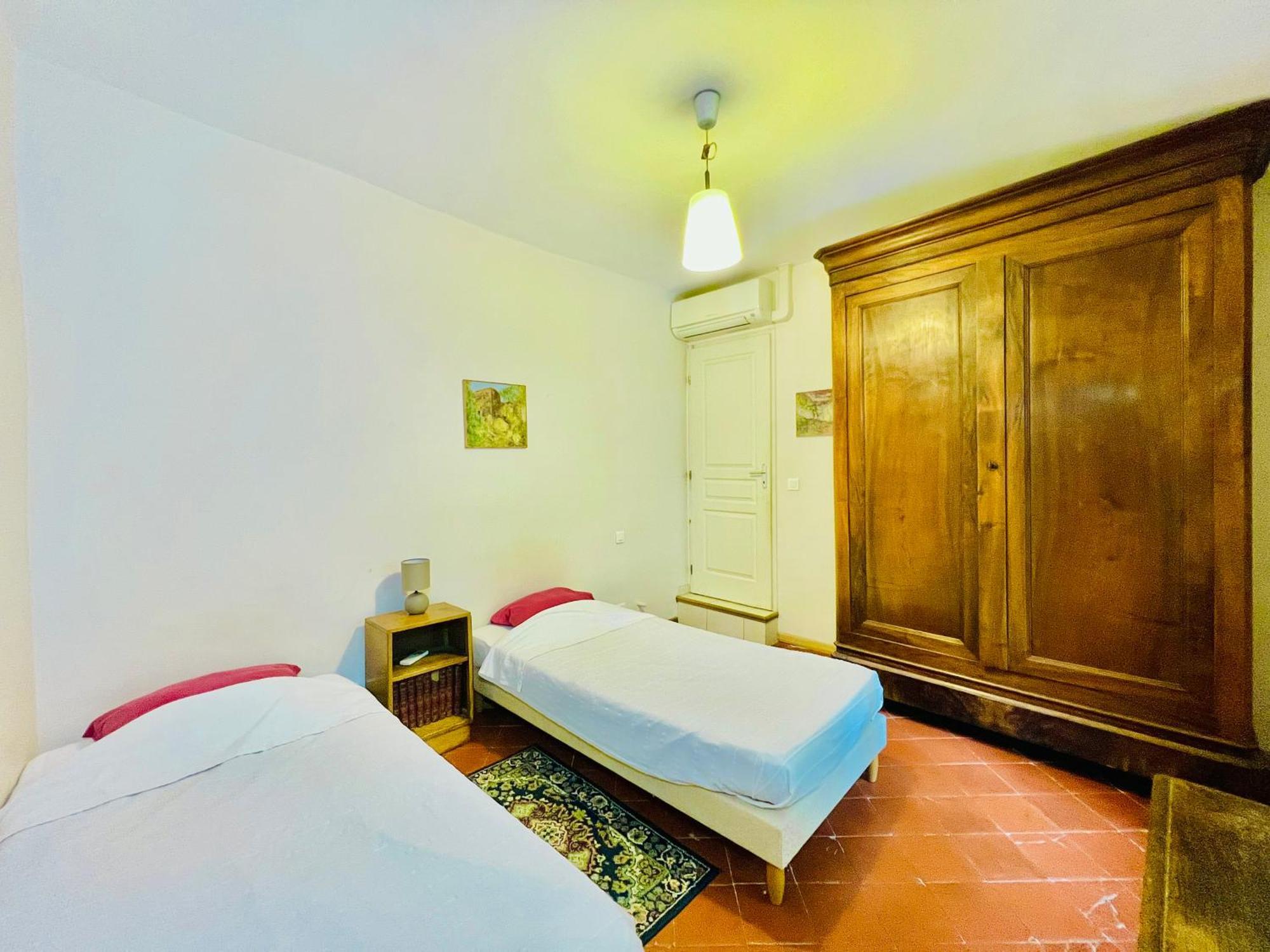 Gite Moun Mazet Miramas Exterior foto